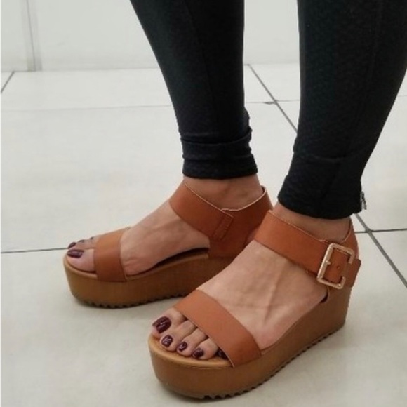 AYLA- Ankle Strap Wedge Sandal - Picture 3 of 8